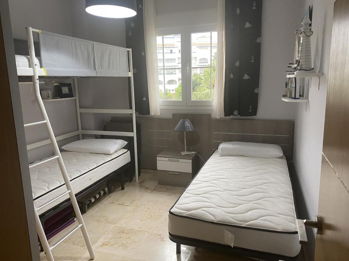 2091- Apt Close From All Amenities Манилва Екстериор снимка